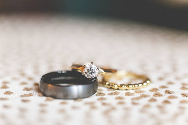 istock Gold Wedding Rings and Jewelry 1563062083