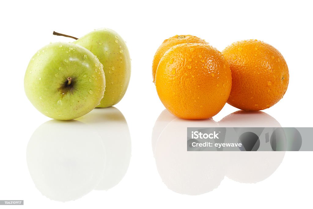 사과와 오렌지 비교 - 로열티 프리 0명 스톡 사진