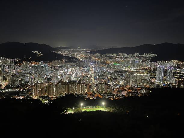 istock Overlooking Busan city lights 1563168369