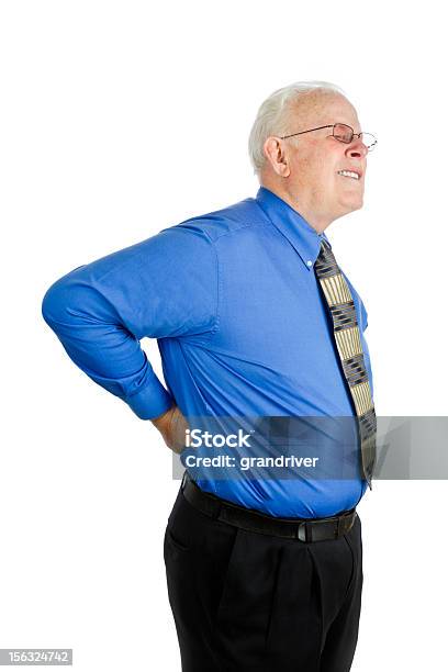 Senior Hombre Con Dolor De Espalda Intenso Foto de stock y más banco de imágenes de Dolor de espalda - Dolor de espalda, Hombres, Sólo hombres