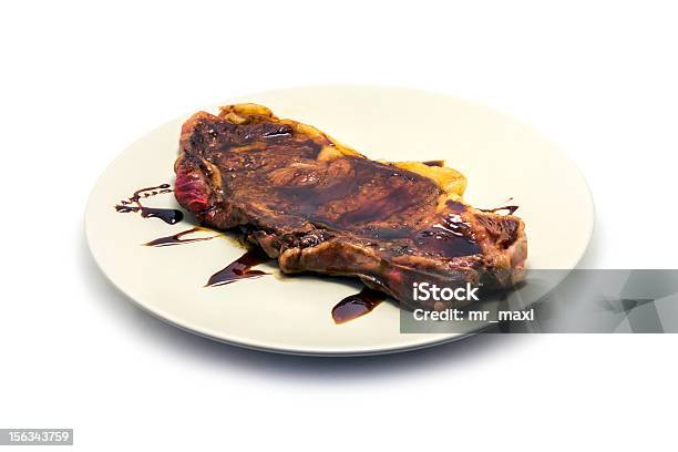 Photo libre de droit de Steak Grillé Maison banque d'images et plus d'images libres de droit de Aliment - Aliment, Aliment préparé en filet, Aliment rôti