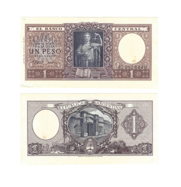 istock 1 Peso Moneda National Argentino Banknote - Paper Currency 1563461291