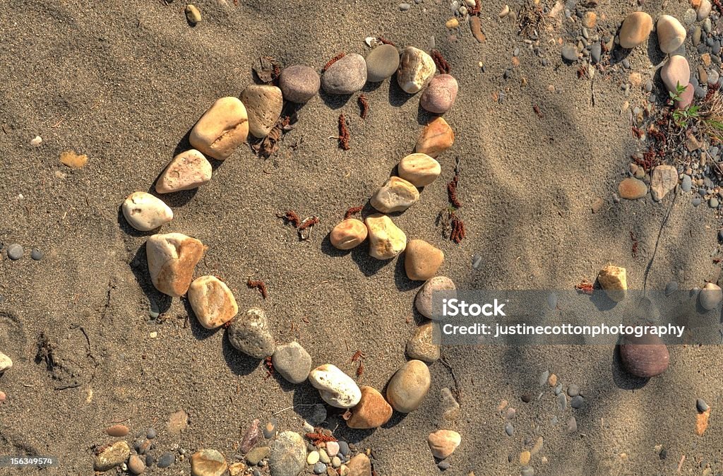 Herz-Form in rock on sand - Lizenzfrei Fels Stock-Foto