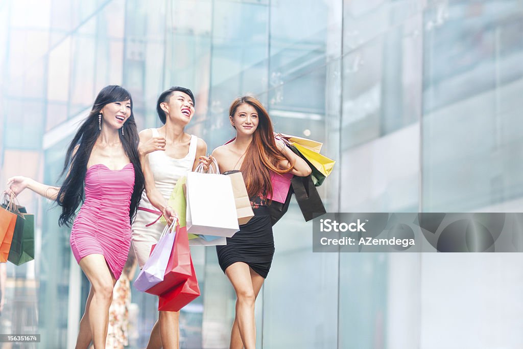 Compras juntos - Foto de stock de Asiático e indiano royalty-free