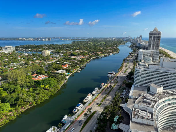 istock Aerial view of Miami Beach 1563541792