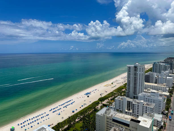 istock Aerial view of Miami Beach 1563542329