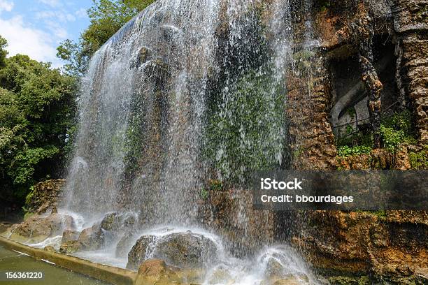 Collina Del Castello Di Nizza Francia - Fotografie stock e altre immagini di Acqua - Acqua, Ambientazione esterna, Blu