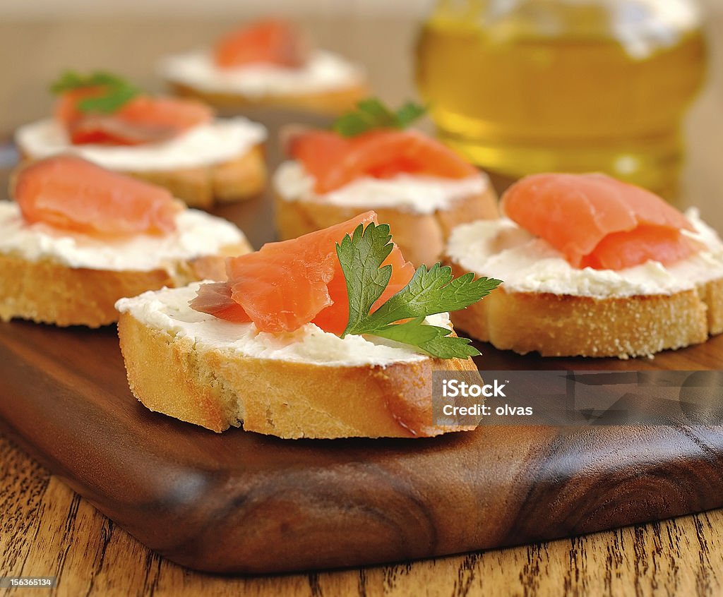 Sandwichs avec du saumon - Photo de Aliment en portion libre de droits