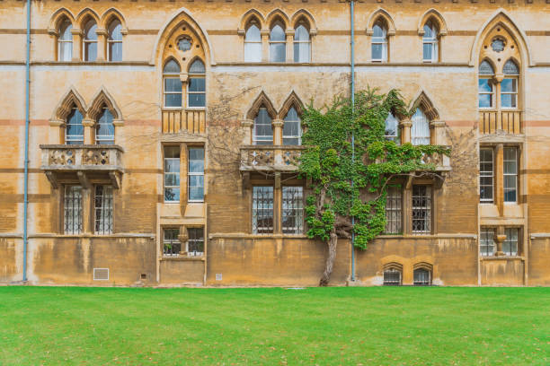 istock Espalier tree on Christ Church College 1563663133