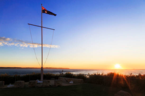 スウォンジーの旗竿太陽の地平線 - control harbor airport tower ストックフォトと画像