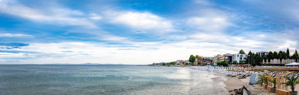 istock Panorama of waves and clouds on a beach in Bulgaria 1563746681