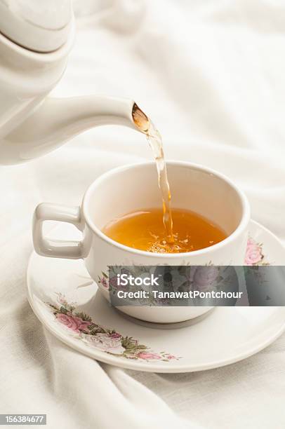 Foto de Hora Do Chá e mais fotos de stock de Bebida - Bebida, Branco, Bule de Chá