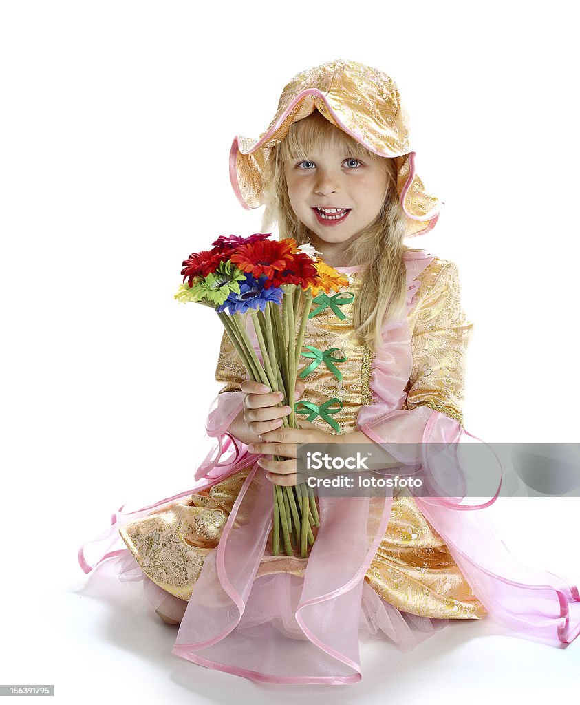 Das Mädchen in einen Hut und Blumen - Lizenzfrei 4-5 Jahre Stock-Foto