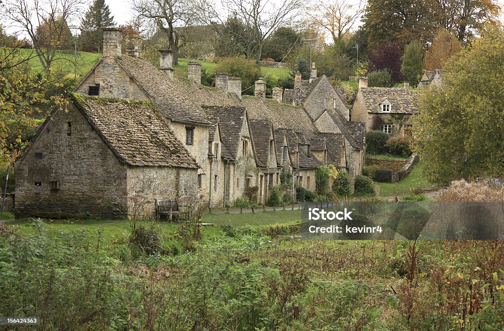 Arlington Row A view of the row of old weavers cottages at Arlington Row in the cotswolds Architecture Stock Photo