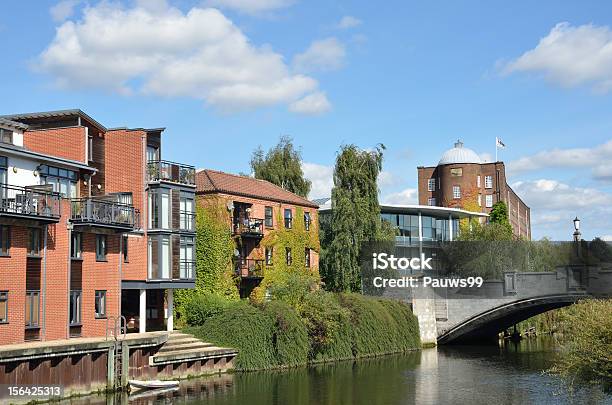 Modernos Edificios Riverside Foto de stock y más banco de imágenes de Norfolk - Norfolk, Panorama urbano, Norwich - Inglaterra