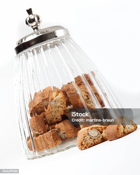 Deliziosa Cantuccini Da Intalian Nonna In Barattolo Di Vetro - Fotografie stock e altre immagini di Barattolo di vetro