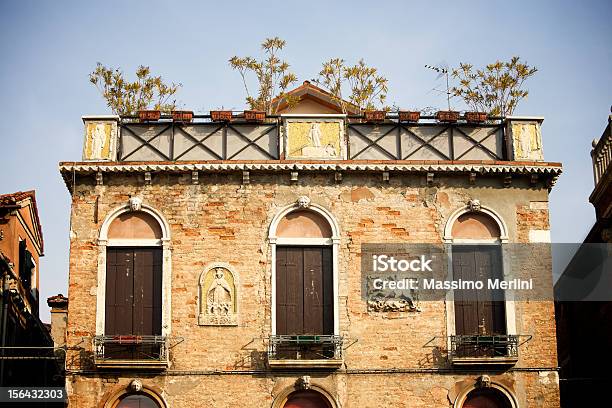 Stary Dom W Wenecji - zdjęcia stockowe i więcej obrazów Architektura - Architektura, Bez ludzi, Budynek z zewnątrz