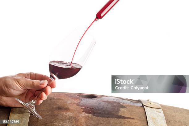 Wein Verkostung Vom Fass Stockfoto und mehr Bilder von Rotwein - Rotwein, Verschütten, Alkoholisches Getränk