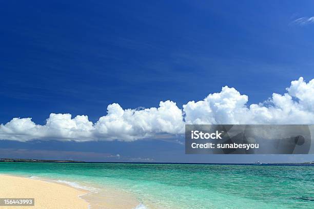 美しいビーチで沖縄 - アジア大陸のストックフォトや画像を多数ご用意 - アジア大陸, コバルトブルー, 人物なし