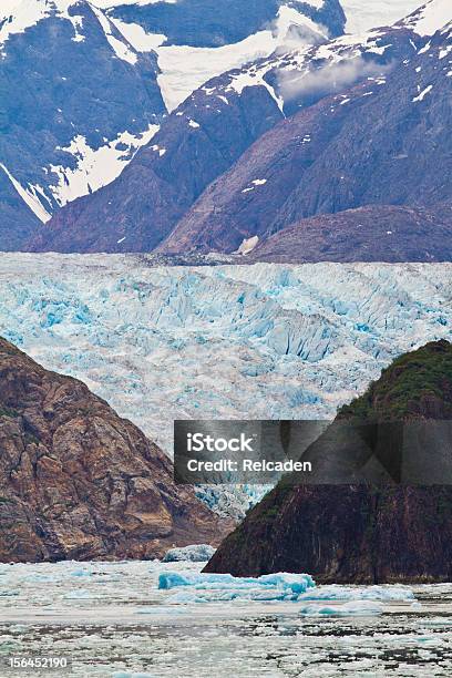 Photo libre de droit de Les Glaciers Au Loinalaska banque d'images et plus d'images libres de droit de Alaska - État américain - Alaska - État américain, Chaîne de montagnes, Culture de l'Alaska