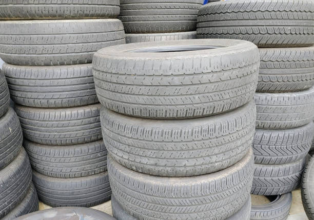 istock Pile of tires 1564544020