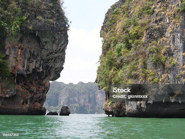 Photo libre de droit de Karst Formations Rocheuses Krabi Thaïlande banque d'images et plus d'images libres de droit de Archipel - Archipel, Asie du Sud-Est, Caillou