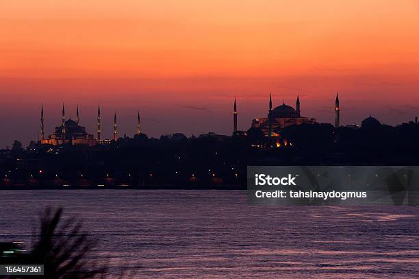 Foto de Silhueta De Istambul e mais fotos de stock de Azul - Azul, Distrito de Sultanahmet, Europa - Locais geográficos