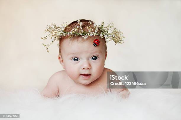 Neugeborenes Stockfoto und mehr Bilder von Berühren - Berühren, Blume, Einzelne Blume