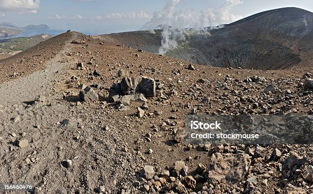 Rocas Volcánicas En El Monte Vulcano El Cráter Ridge Foto de stock y más banco de imágenes de Aire libre