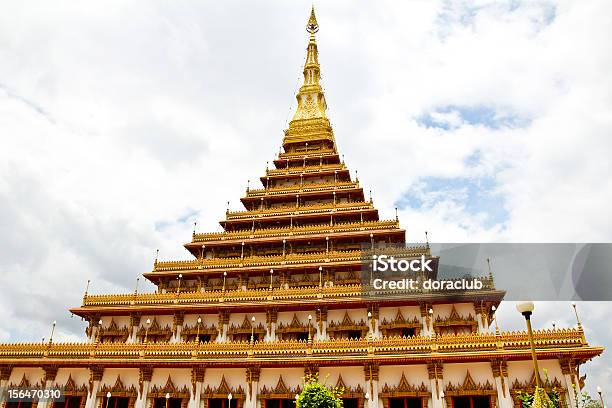 Photo libre de droit de Temple De Thaïlande Est Nommé Phra Mahathatkaennakhon Khon Kaen banque d'images et plus d'images libres de droit de Antique