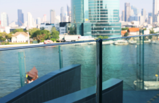 Toughened frameless laminated glass railing for exterior landscape.