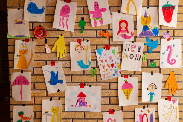 Concept of dyslexia in English with a drawing depicting schoolchildren