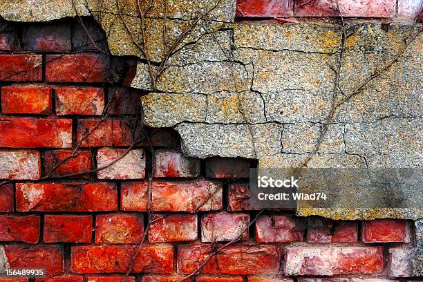 Stary Tynk Na Mur Z Cegły - zdjęcia stockowe i więcej obrazów Architektura - Architektura, Betonowy, Bez ludzi