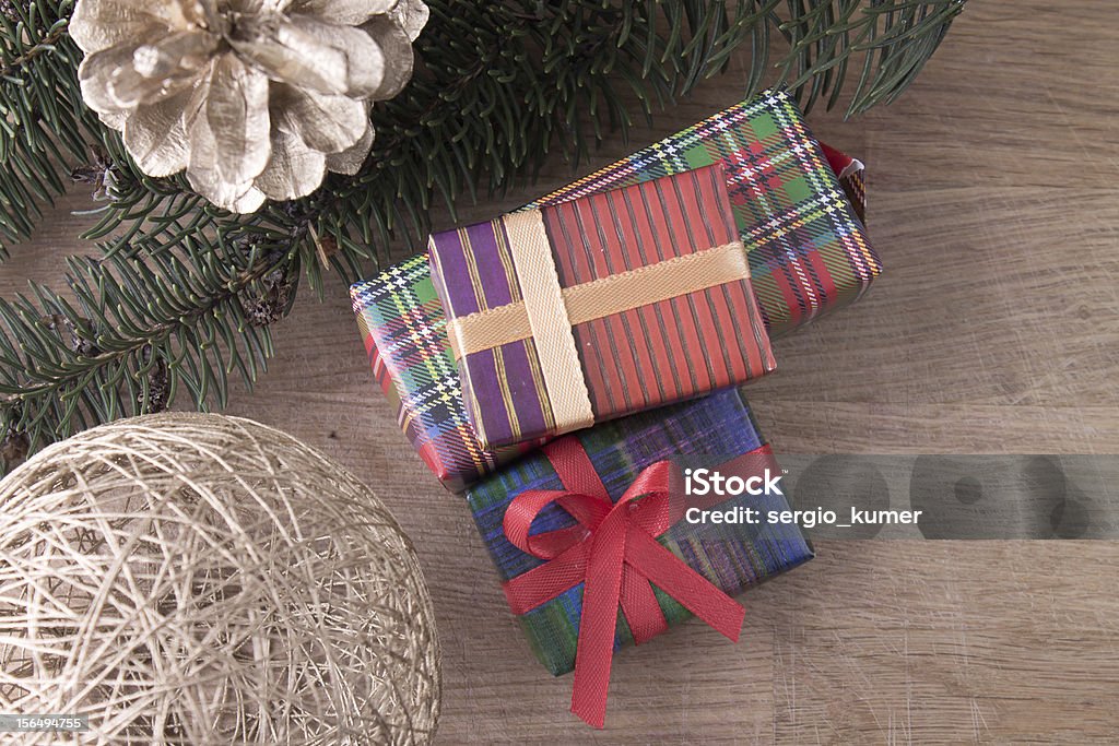 크리스마스 장식품, 선물함 올드 wood - 로열티 프리 0명 스톡 사진