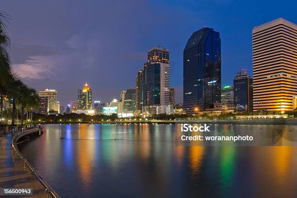 Photo libre de droit de Vue Sur Le Lac Park À Bangkok banque d'images et plus d'images libres de droit de Affaires - Affaires, Appartement, Architecture