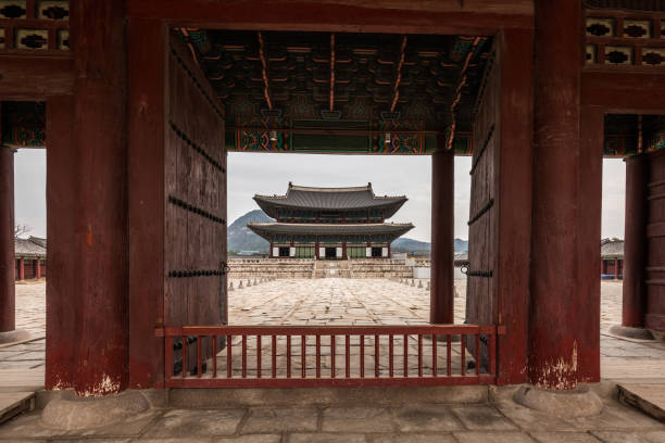 istock Seoul's popular landmarks in springtime 1565068429