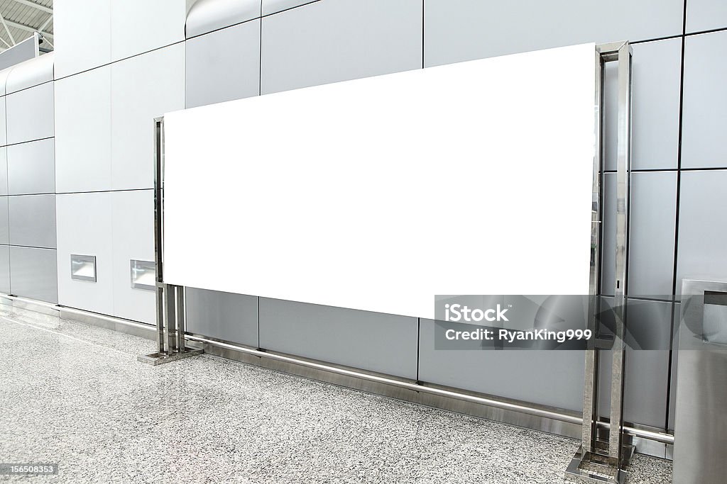 Placa de manifestação com espaço para texto no aeroporto - Royalty-free Poster Foto de stock