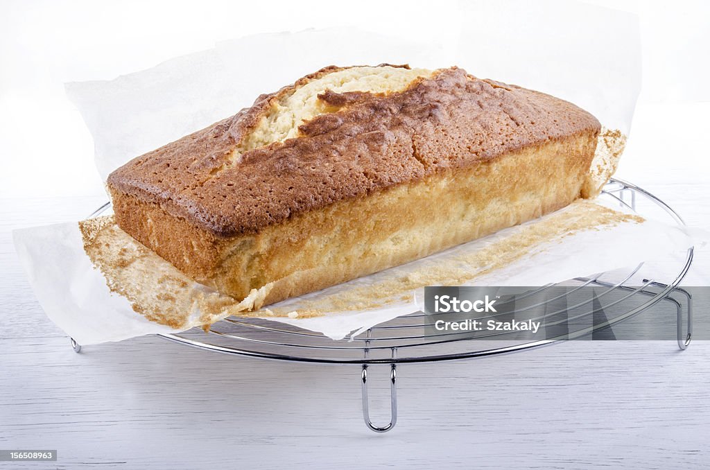 갓 구운 마이데라 케이크 트레이 - 로열티 프리 케이크 스톡 사진