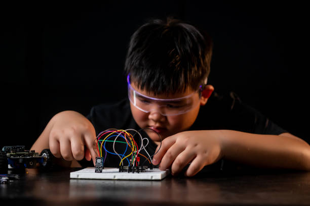 istock little boy holding a robot build robot copyspace constructor engineering playing childhood children hobbies leisure lifestyle people toys robotics technology smart learning 1565203495