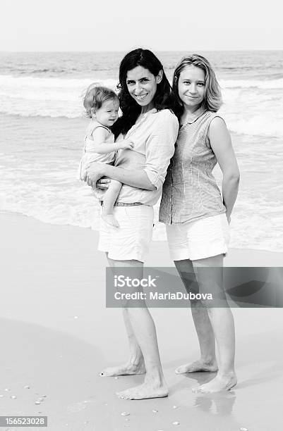 Família Feliz - Fotografias de stock e mais imagens de Família - Família, Praia, Adulto