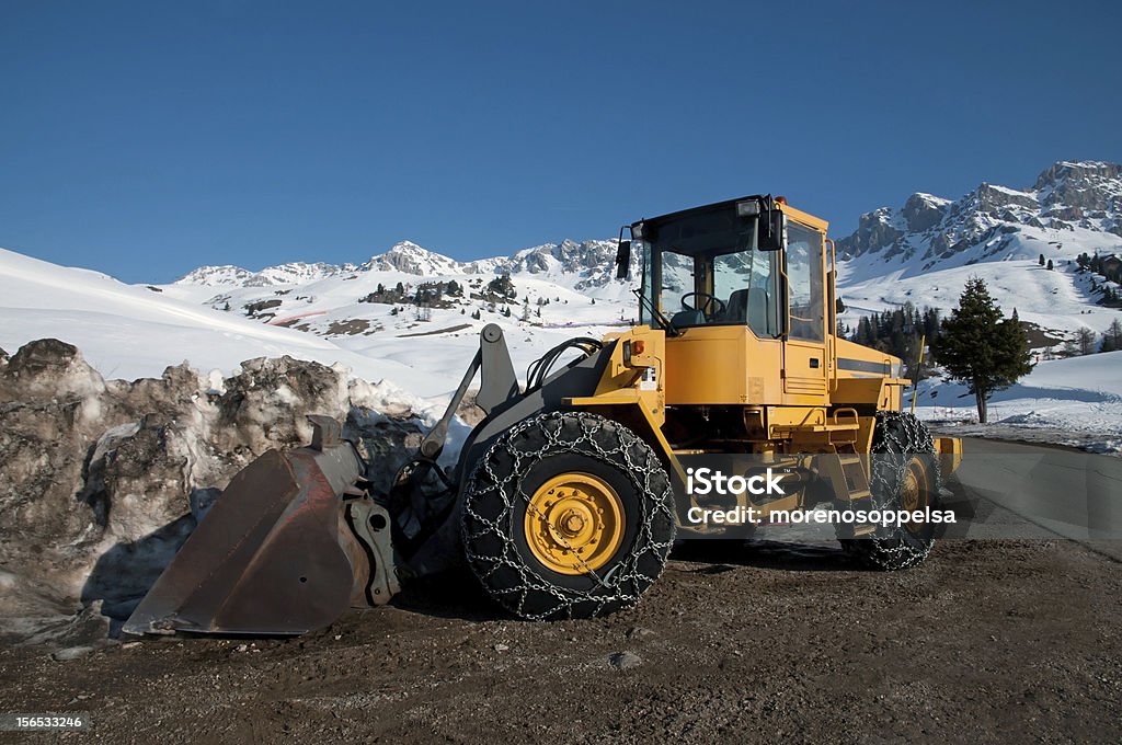 Limpador de neve com bulldozer - Foto de stock de Atividade royalty-free