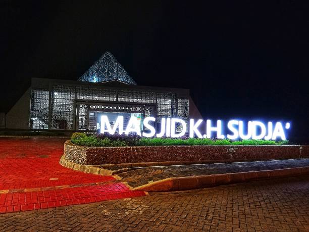 istock Masjid k.h sudja' 1565343315