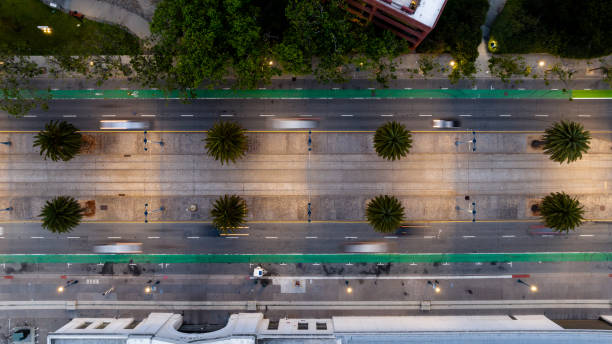 istock Embarcadero Street at Dawn 1565502034