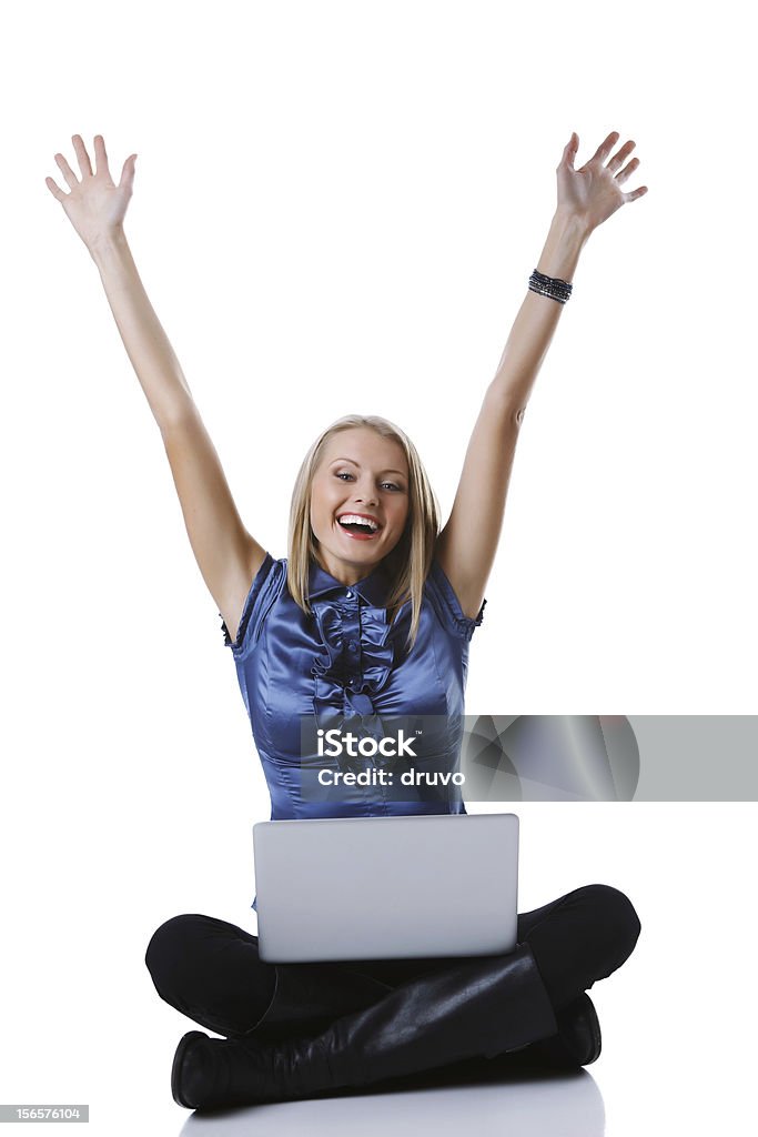 Donna felice con computer portatile - Foto stock royalty-free di Abbigliamento formale