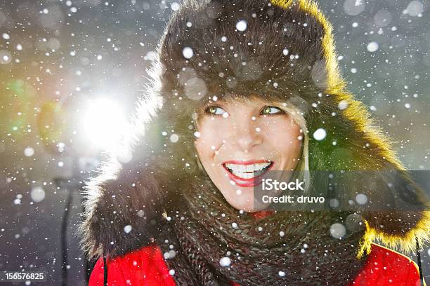 겨울 뷰티 12월에 대한 스톡 사진 및 기타 이미지 - 12월, 1월, 20-24세