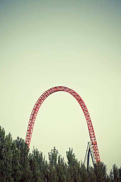 roller russa - rollercoaster amusement park amusement park ride challenge - fotografias e filmes do acervo