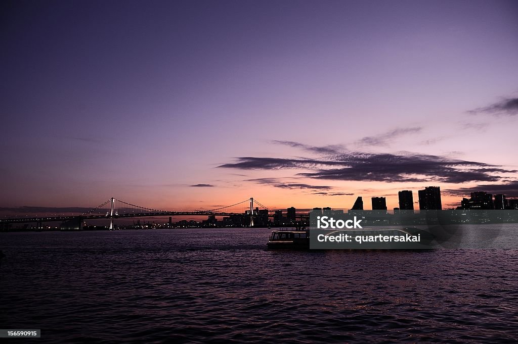 Púrpura puesta de sol - Foto de stock de Bahía de Tokio libre de derechos