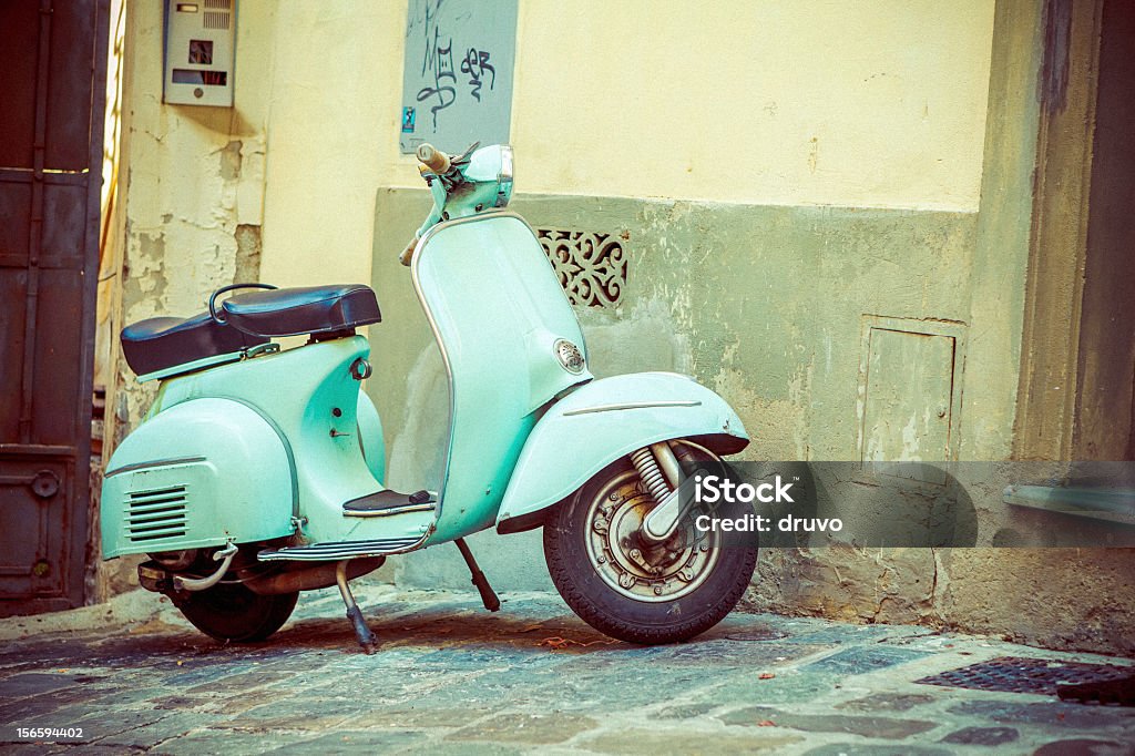 scooter Vintage - Foto stock royalty-free di Ciclomotore