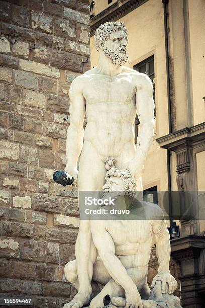 Foto de Estátua De Hércules E Cacus Em Florença e mais fotos de stock de Estátua - Estátua, Mitologia Grega, Academia