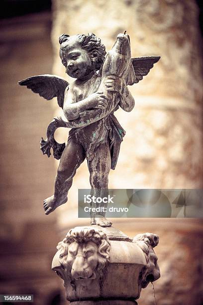 Der Geflügelte Junge Mit Einem Delphin Stockfoto und mehr Bilder von Engel - Engel, Florenz - Italien, Renaissance